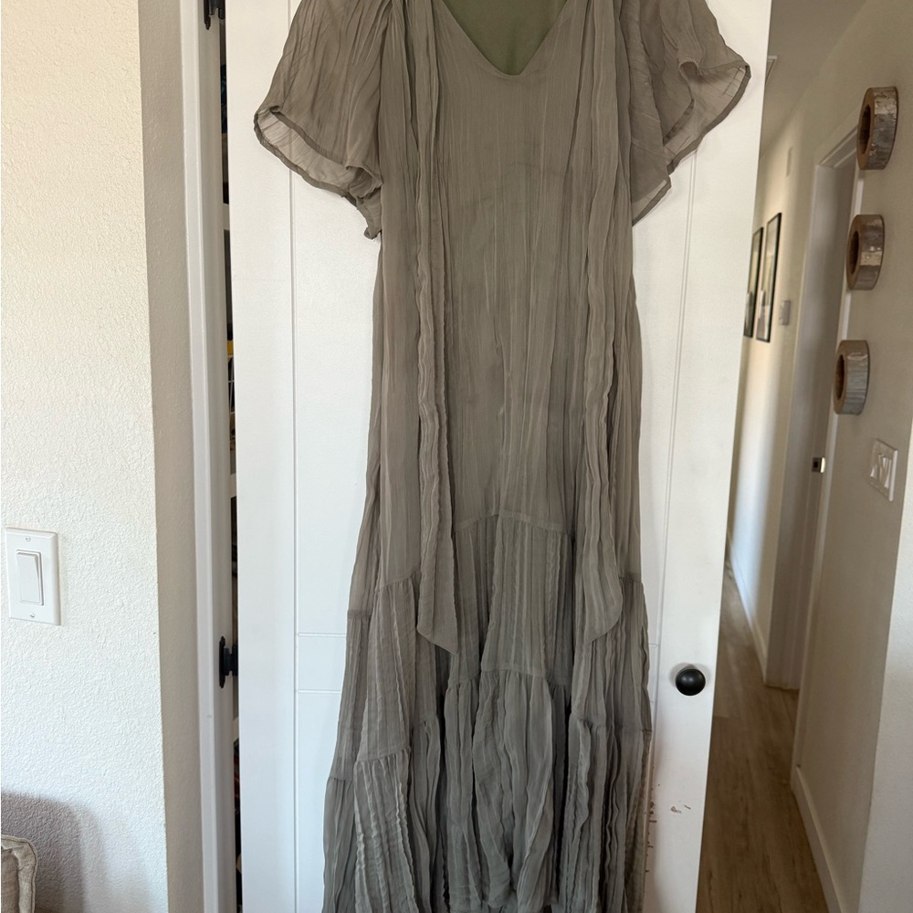 Listicle Flowing Gray Maxi Dress